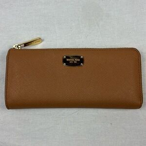 Michael Kors Wallet in Brown